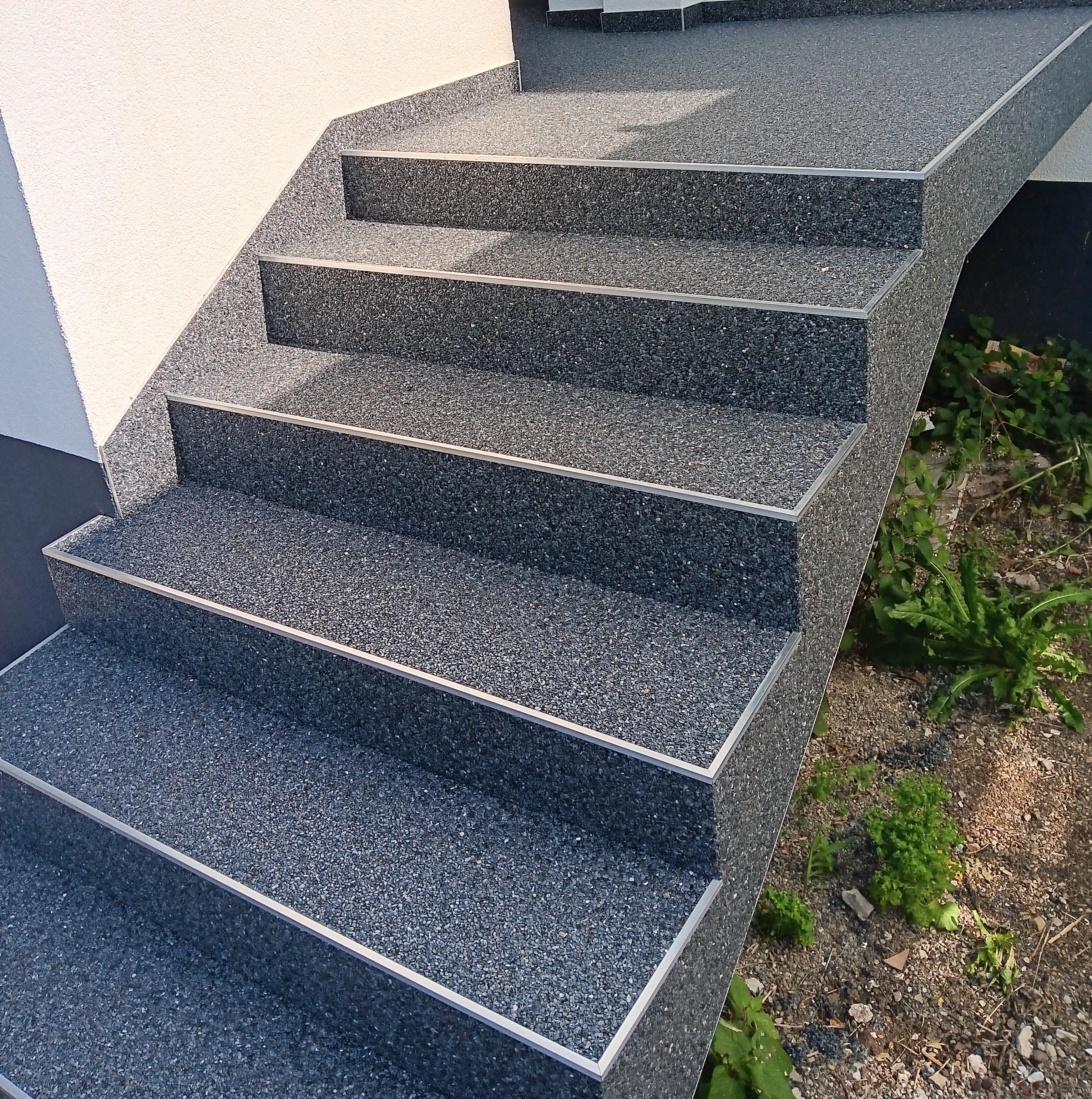Außentreppe – Balkon/Terrasse nach Steinteppich-Sanierung in Nürtingen