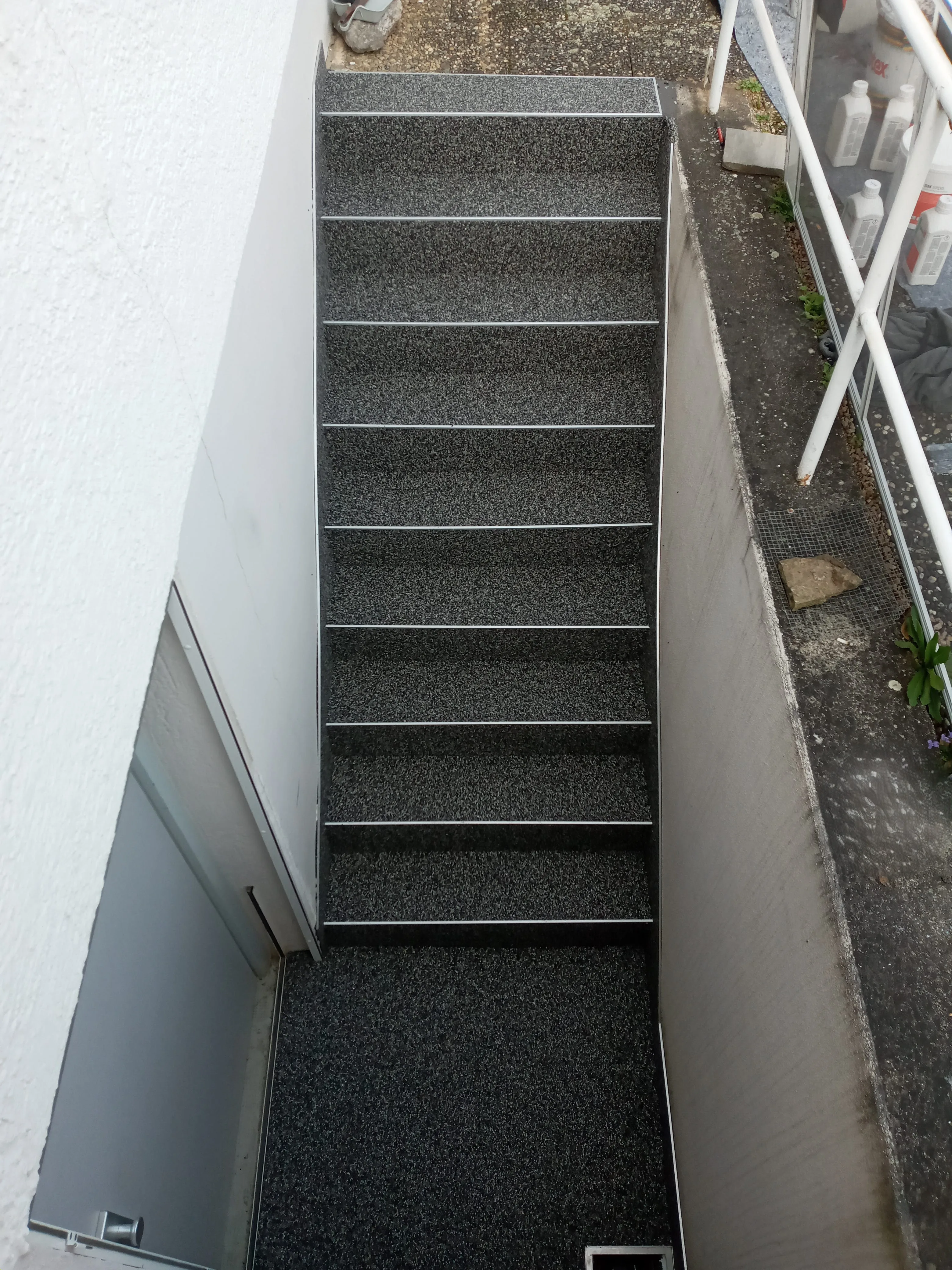 Außentreppe – Nachher