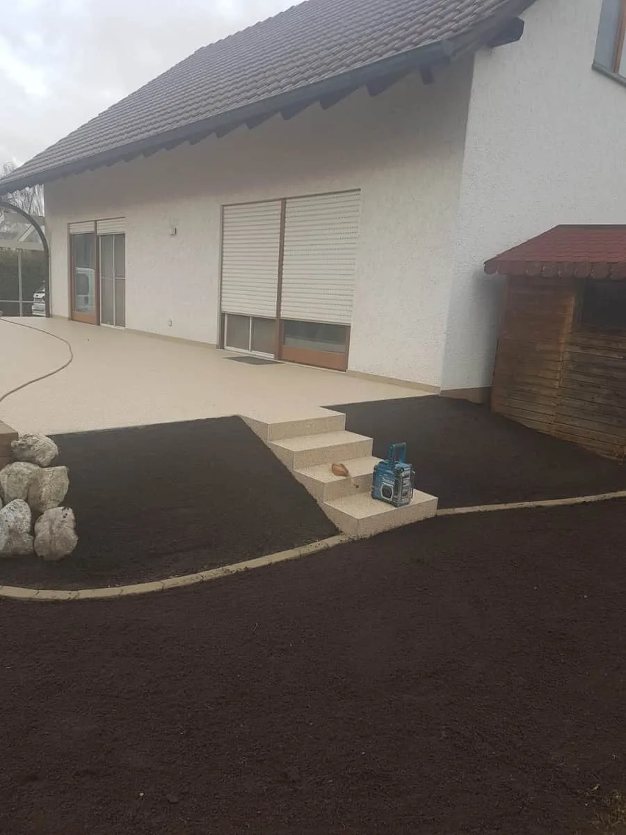 Terrassenbelag aus Naturmarmor – frostsicher und pflegeleicht
