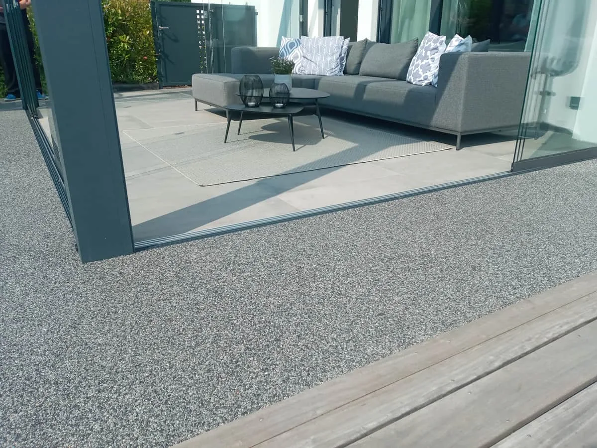Terrasse Steinteppich – rutschfest und wetterfest