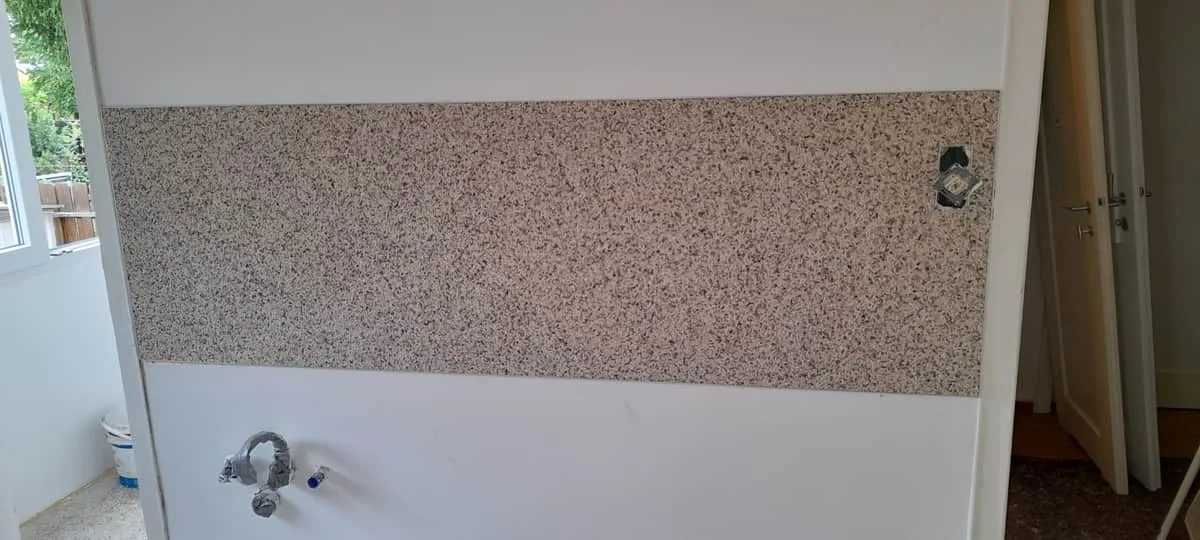 Wandverkleidung Steinteppich – Naturmarmor fugenlos