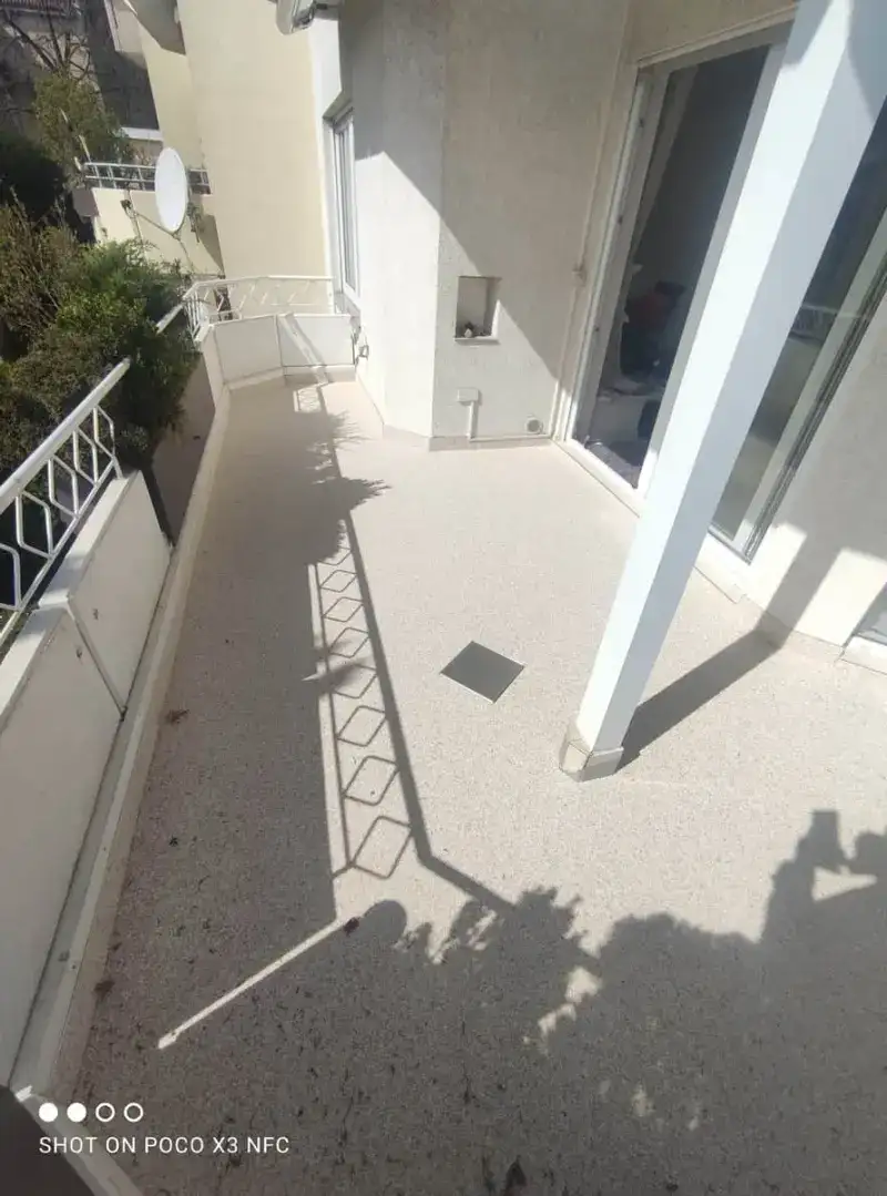 Naturmarmor-Steinteppich Balkon – frisch saniert in Nürtingen
